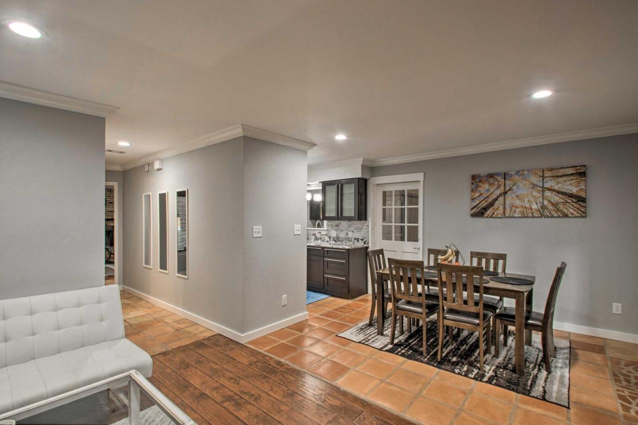 2-Story Pensacola Home With Game Room And Private Yard エクステリア 写真