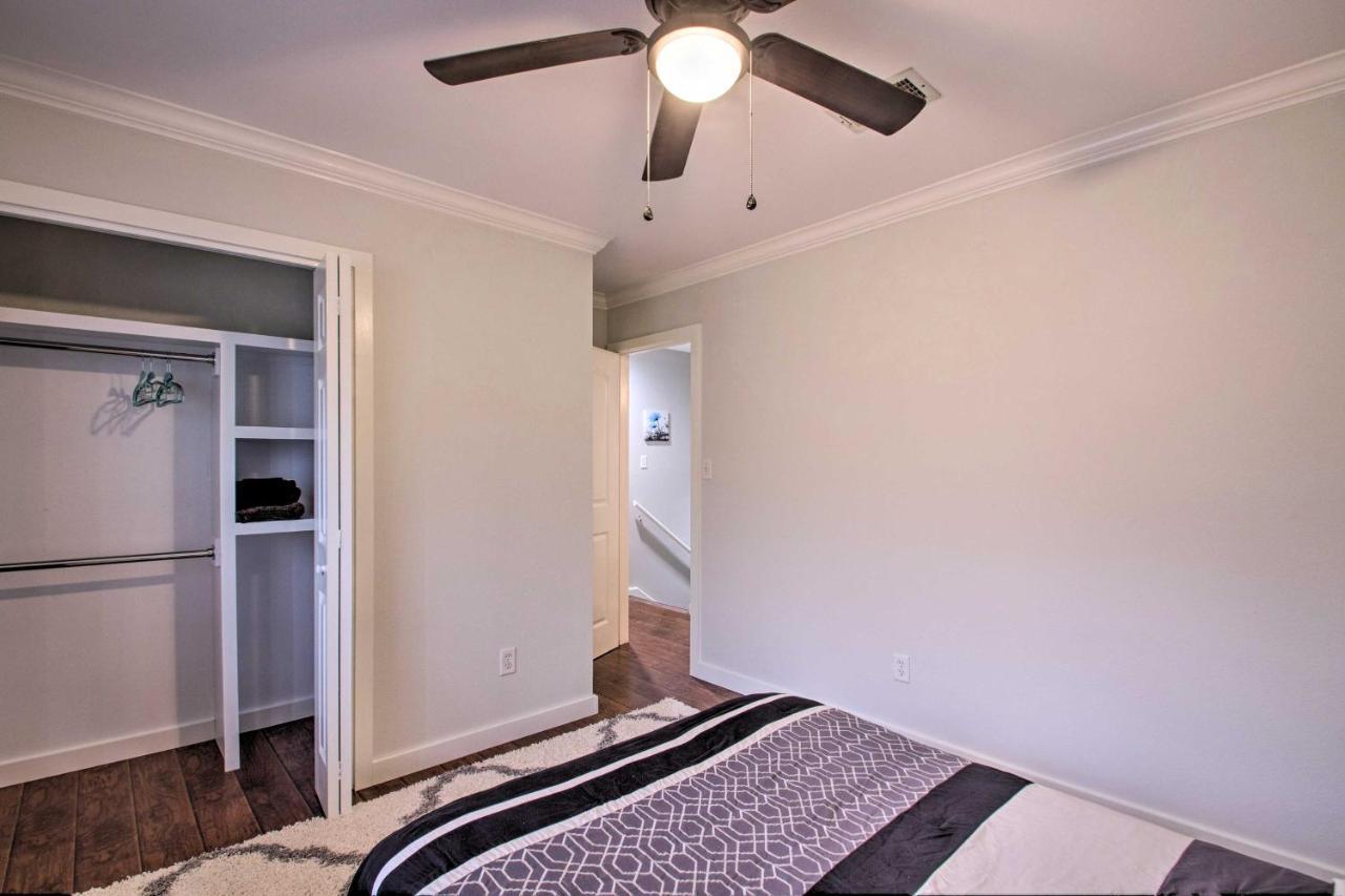 2-Story Pensacola Home With Game Room And Private Yard エクステリア 写真